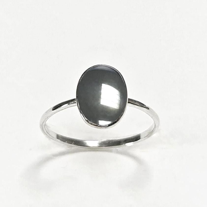 Oval Gray Ring Sterling Silver 925, Ring with Flat Oval Stone, Genuine Hematite Gemstone, Small Everyday Ring, Modern Ring, Minimalist Ring