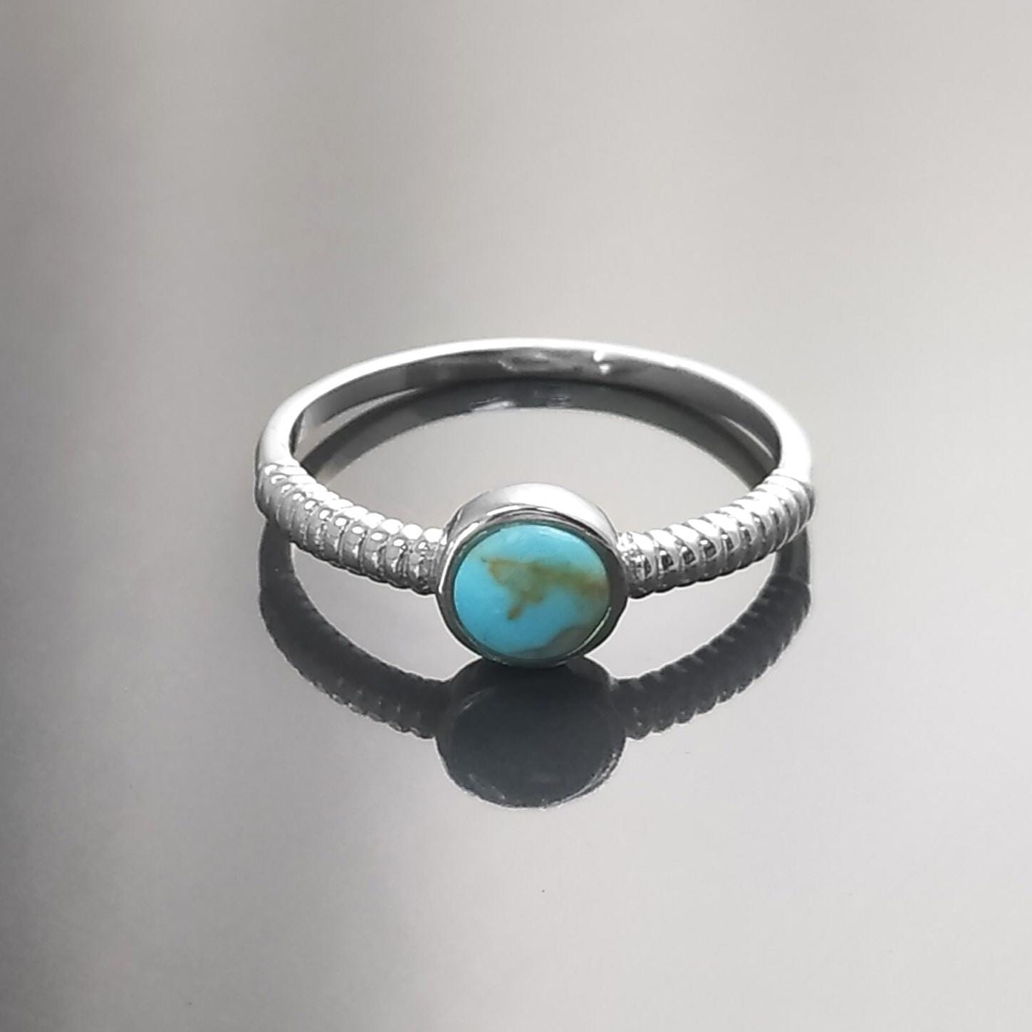925 Sterling Silver Turquoise 5mm Ring, Modern Braided Band, Chic Casual Jewelry, Small Stone Ring