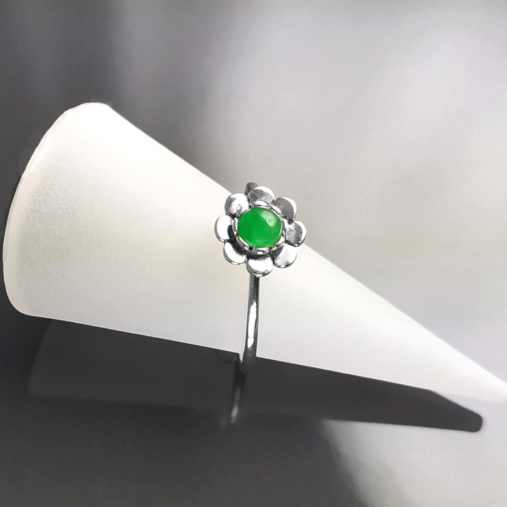 925 Jade Ring, sterling silver, natural green jade stone ring, dainty round flower ring, Pinky nature floral ring