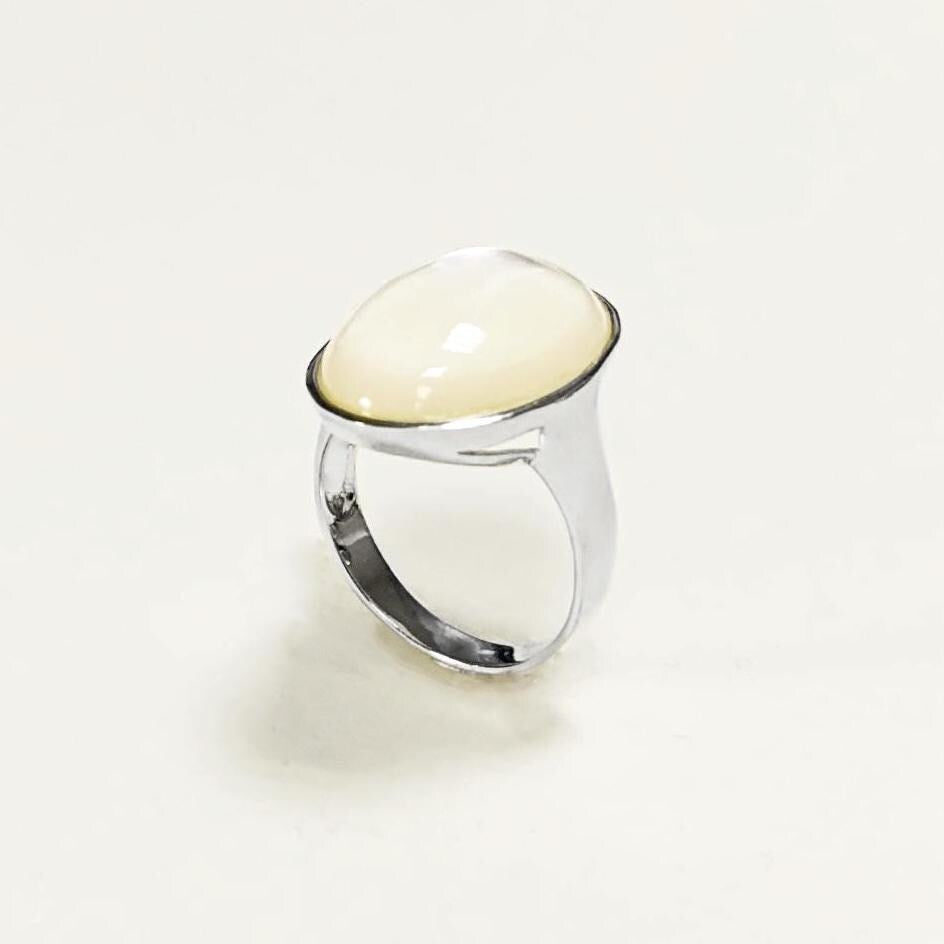 925 domed Oval Mother-of-Pearl Ring, Color Like Pearl Sterling Silver Ring, Hypnotic White Stone