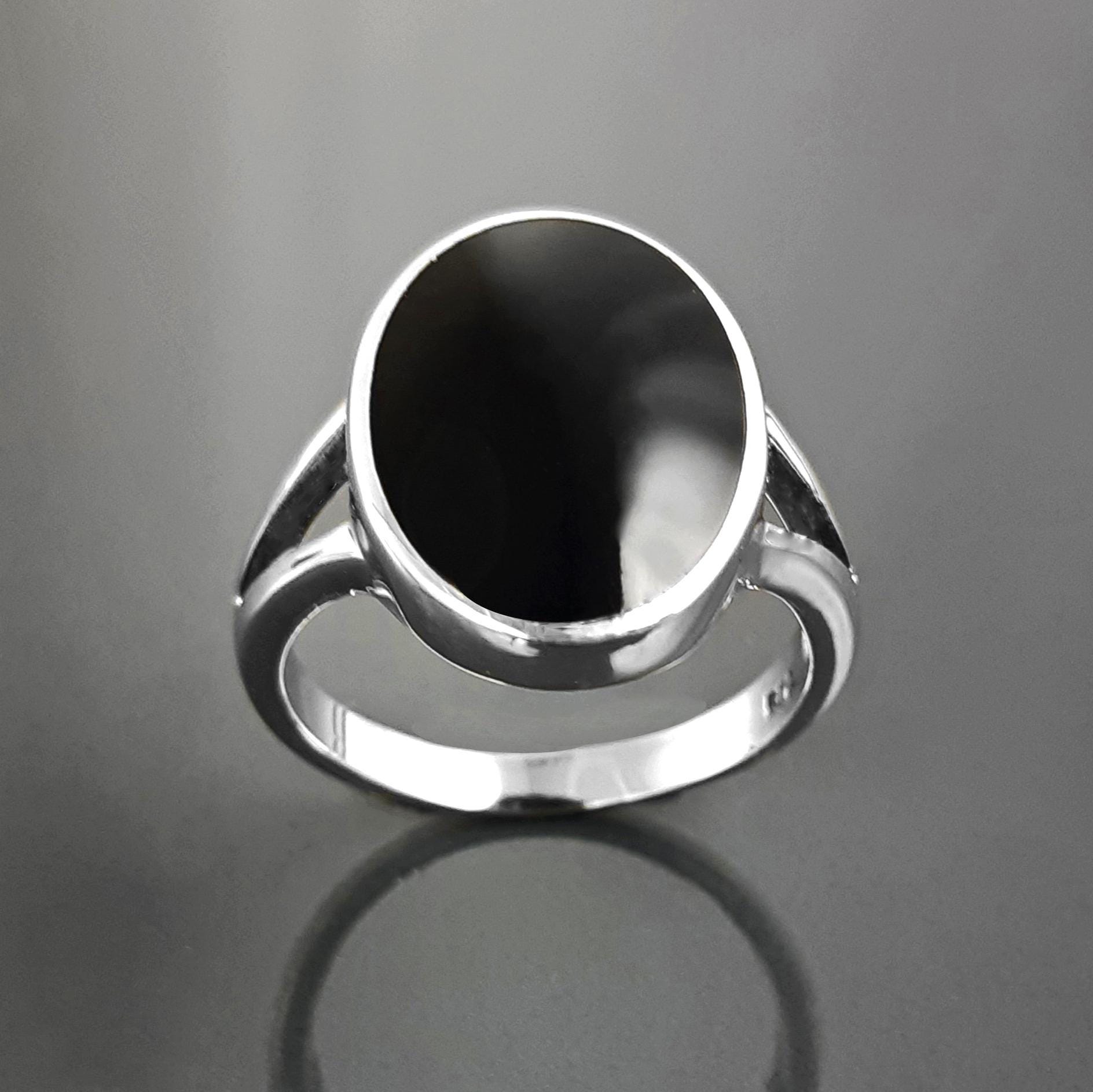925 Oval Black Ring, Sterling Silver Ring Flat Oval Stone, Genuine Onyx Gemstone, Small Everyday Ring, Modern Ring, Minimalist Ring
