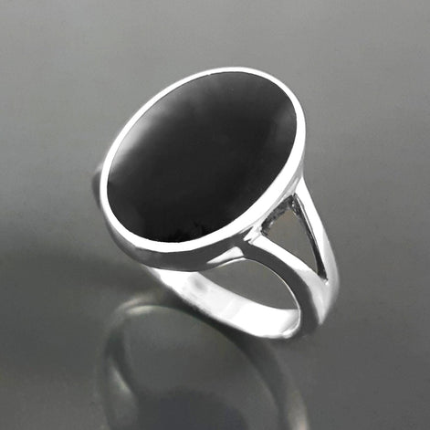 925 Oval Black Ring, Sterling Silver Ring Flat Oval Stone, Genuine Onyx Gemstone, Small Everyday Ring, Modern Ring, Minimalist Ring