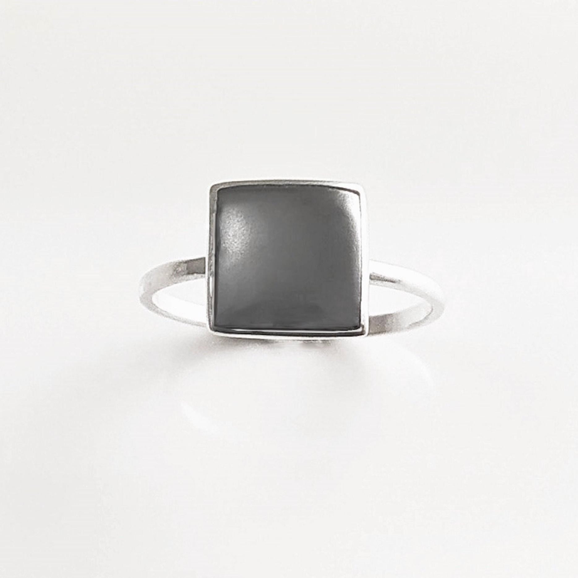 HEMATITE Gray Square Ring, 925 Sterling Silver, Genuine Grey Hematite Stone, Minimalist Ring, Geometric and Design Ring, Dainty Ring.
