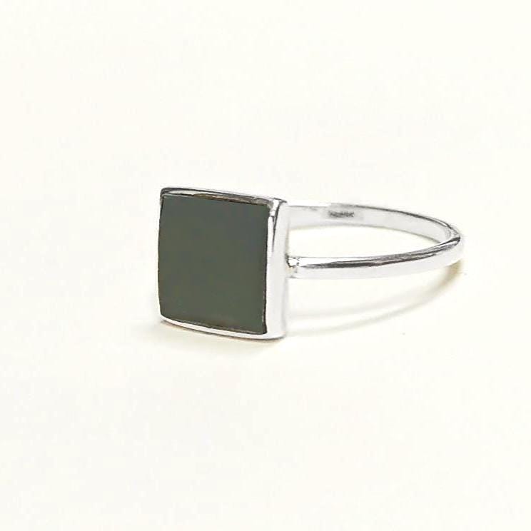 HEMATITE Gray Square Ring, 925 Sterling Silver, Genuine Grey Hematite Stone, Minimalist Ring, Geometric and Design Ring, Dainty Ring.