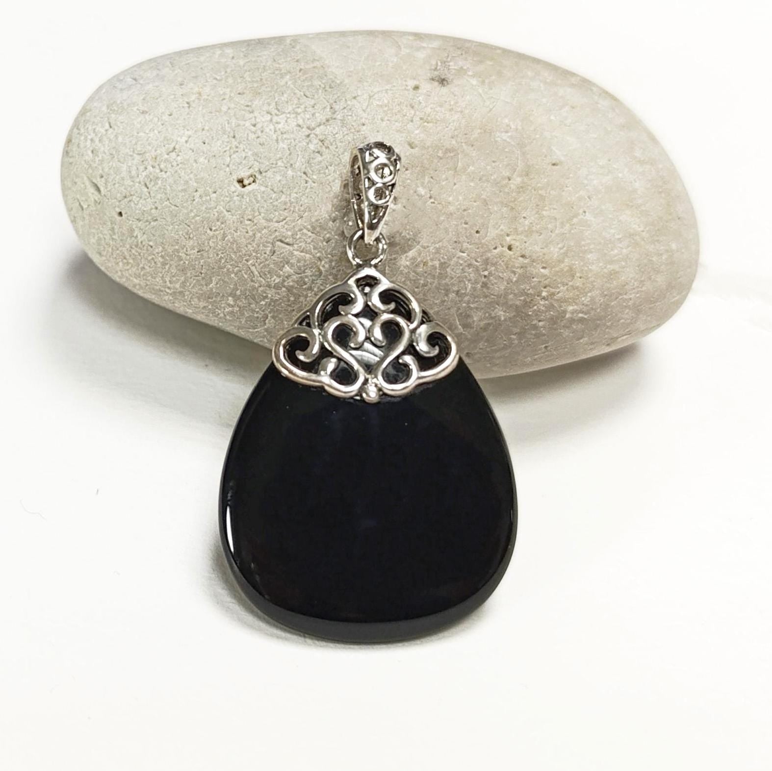 Black Stone Pendant, Sterling Silver, Onyx Oval Stone, Vintage Filigree Necklace, Teardrop Stone, Boho Jewelry, Antique Charm Necklace