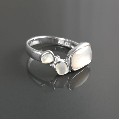 Sterling Silver Mother of Pearl 925 Ring, Modern MOP Band Jewelry, 3 White Shell Ring