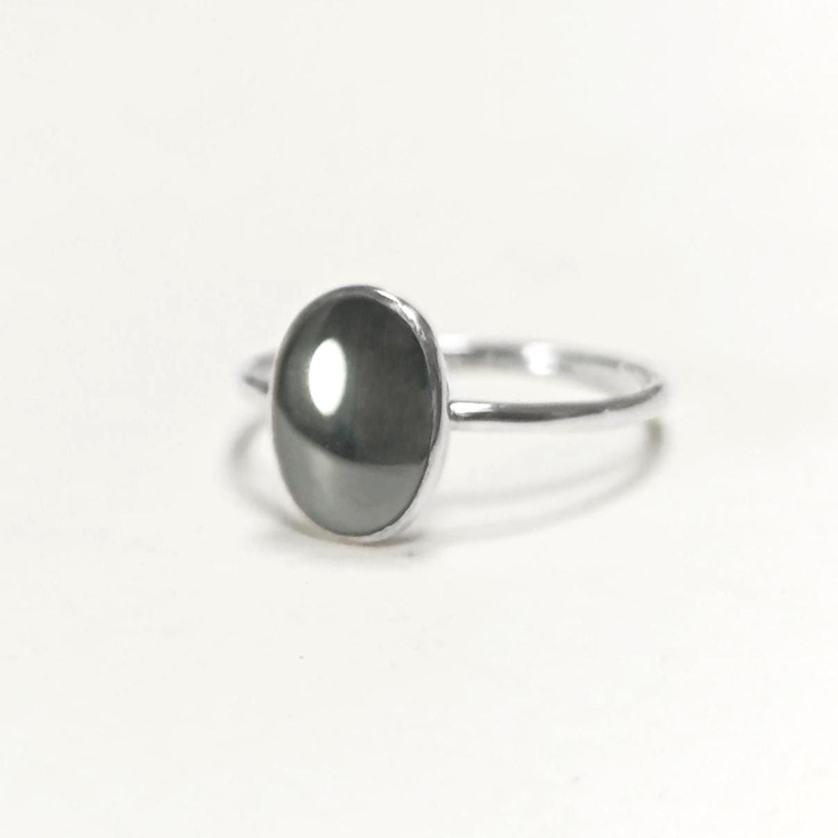 Oval Gray Ring Sterling Silver 925, Ring with Flat Oval Stone, Genuine Hematite Gemstone, Small Everyday Ring, Modern Ring, Minimalist Ring