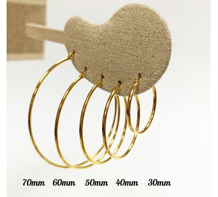 Grandes créoles dorées • Boucles d'oreilles anneaux classiques minimalistes • Bijoux pour femme • Disponibles en différentes tailles
