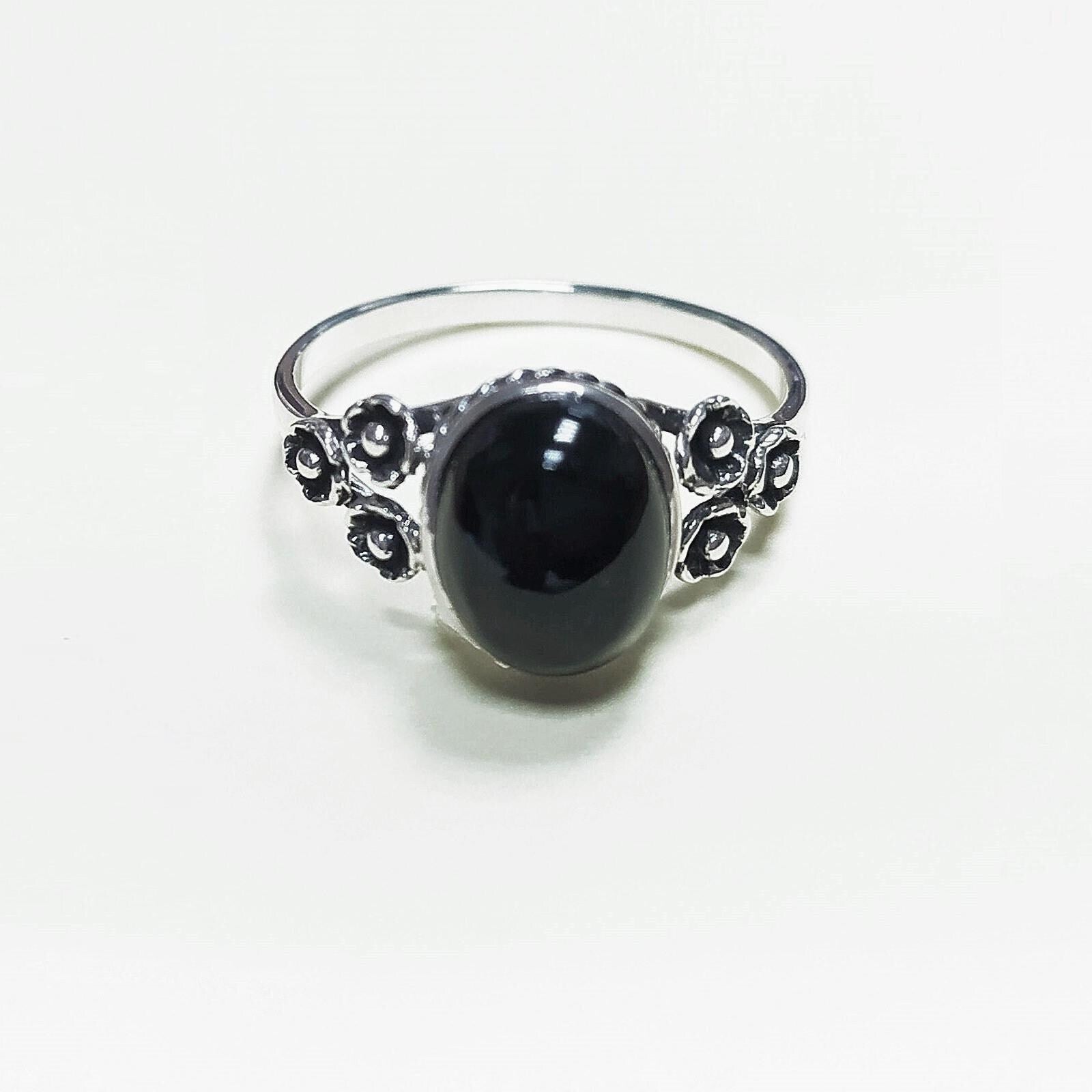Black Boho Ring, Sterling Silver, Shiny Oval Stone, Genuine Onyx Gemstone, Jewelry, Dainty Vintage Gothic Flower Style Ring