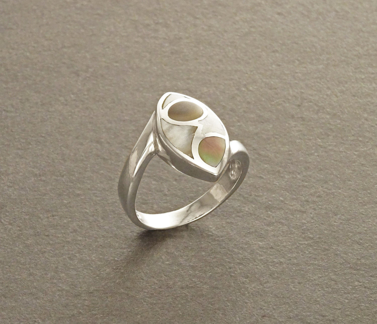Oval Ring, Sterling Silver Ring, Copper Mother of Pearl Shell, Art Deco Design jewelry, MOP Jewelry, Modern Geometric Ring