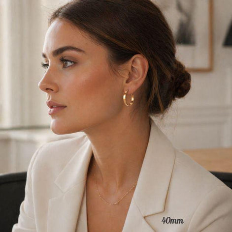 Créoles fil plat doré • Boucles d'oreilles anneaux minimalistes • Trois tailles : 30 mm, 40 mm et 50 mm • Bijou moderne pour femme
