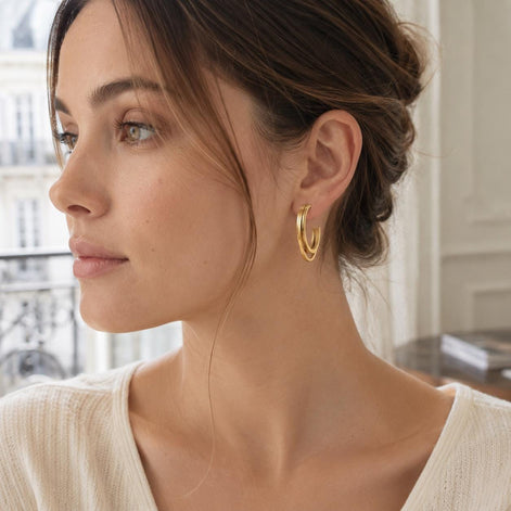 Créoles triple fils oval • Doré Or Fin 18K • Boucles d'oreilles anneaux trois lignes ouvertes • Bijou moderne pour femme