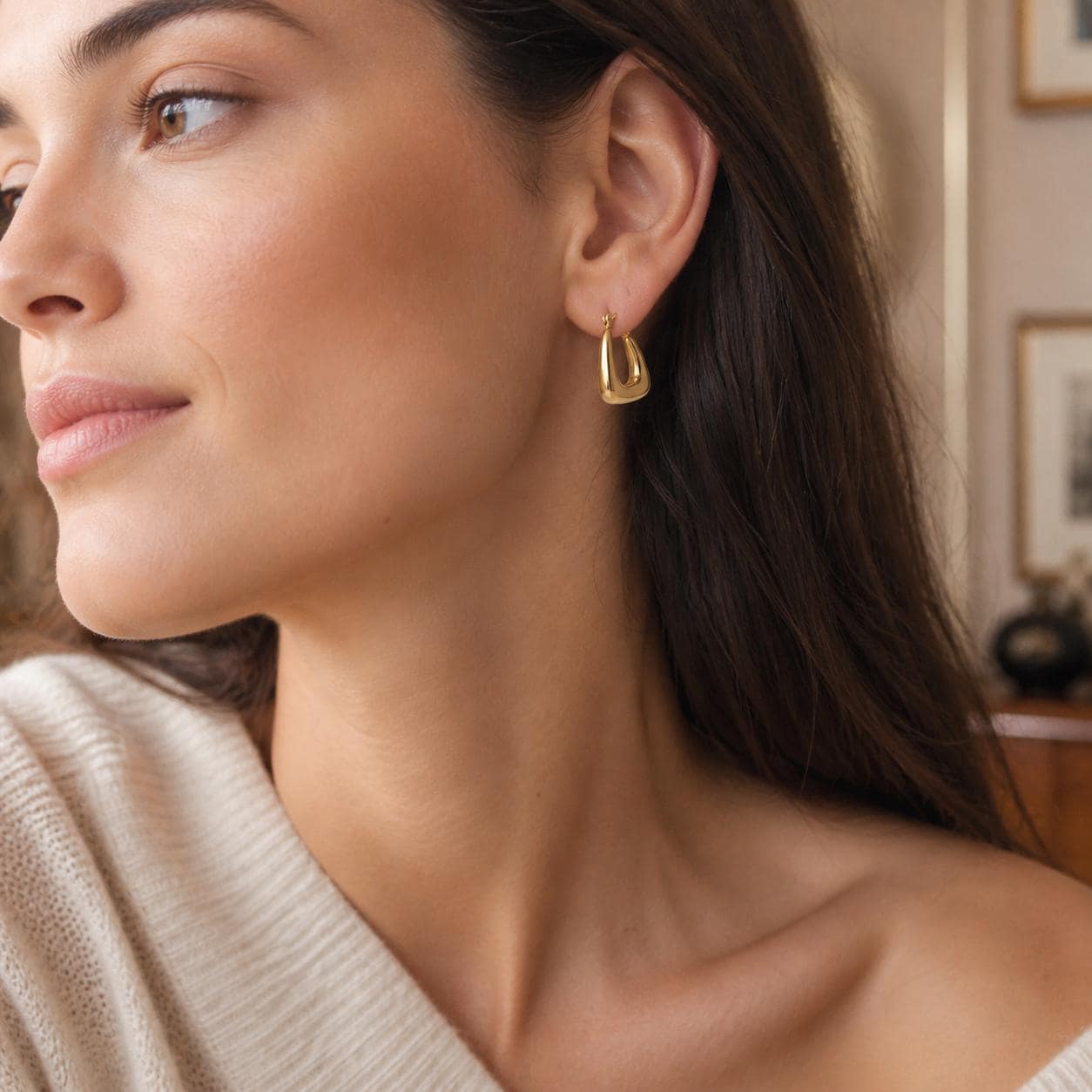 Créoles triangle arrondi • Doré Or Fin 18K • Boucles d'oreilles anneaux épais • Bijou contemporain pour femme