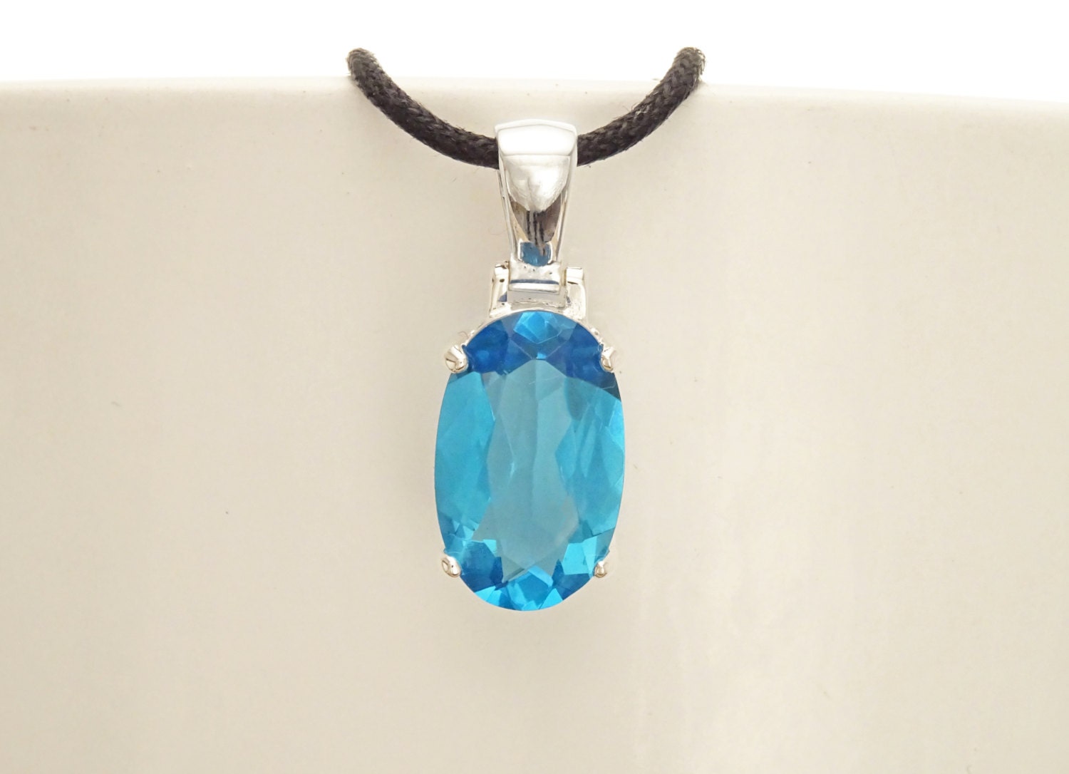 Blue Stone Necklace, sterling silver, classic oval shape topaz color Cz stone necklace, Classic Minimalist Stones jewelry, Blue Oval Pendant