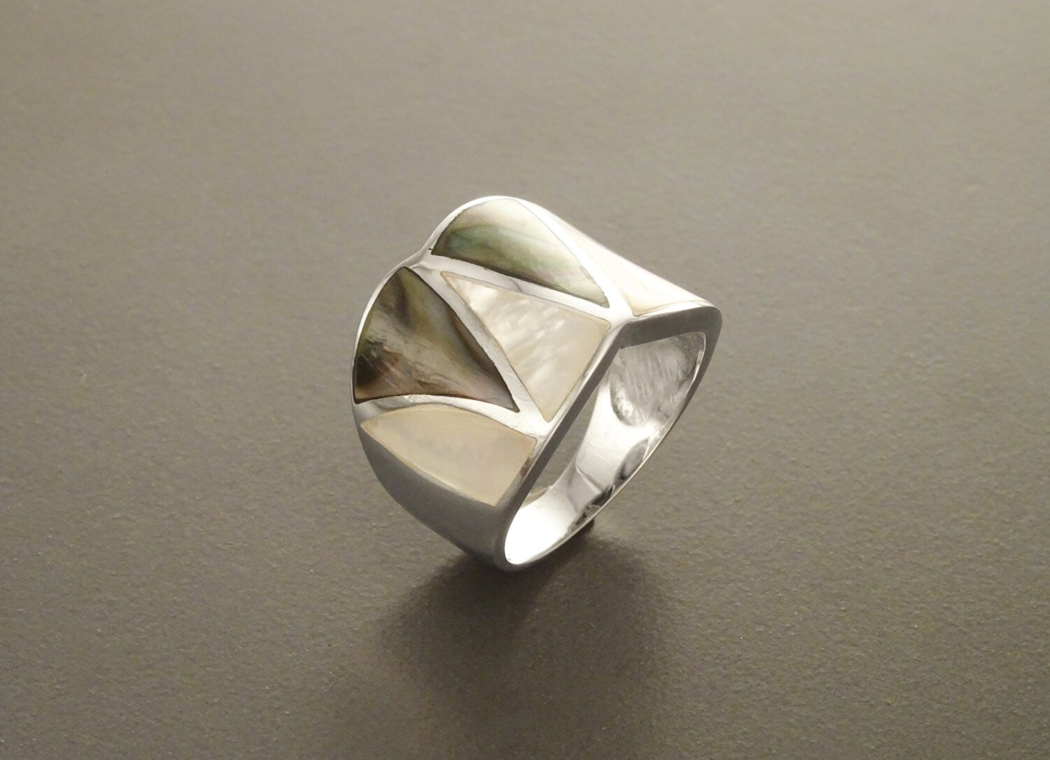 Shell Crossing Ring, Sterling Silver, GENUINE Grey Paua and White Mother of Pearl Shell, Modern Geometric Orginal Design, Wide Band Ring