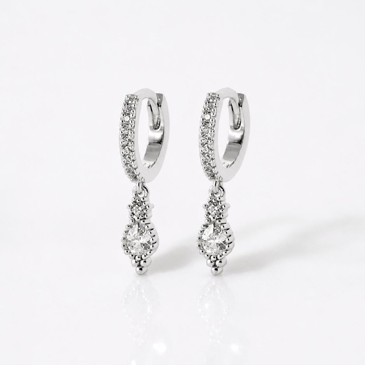 Créoles pendant oval • Argent 925 • Pendentif forme de goutte pavage diamant CZ • Anneaux d'oreilles pavage pierres