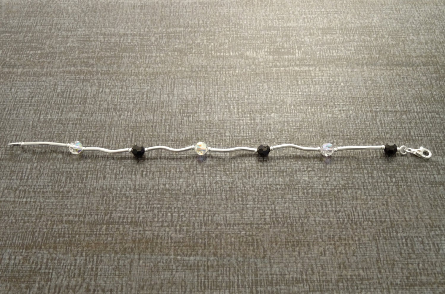 Black and White Bracelet, Sterling Silver, Minimalist Bracelet, Beaded Bracelet, Cristal Jewelry, Women