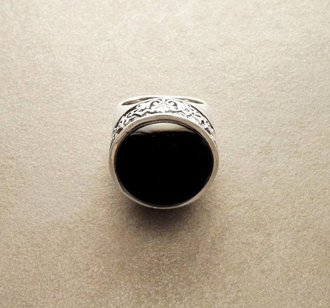Onyx Ring, Sterling Silver, Signet Ring, Round Stone Black Onyx Gemstone, Gothic, Unisex Man and Woman Jewelry