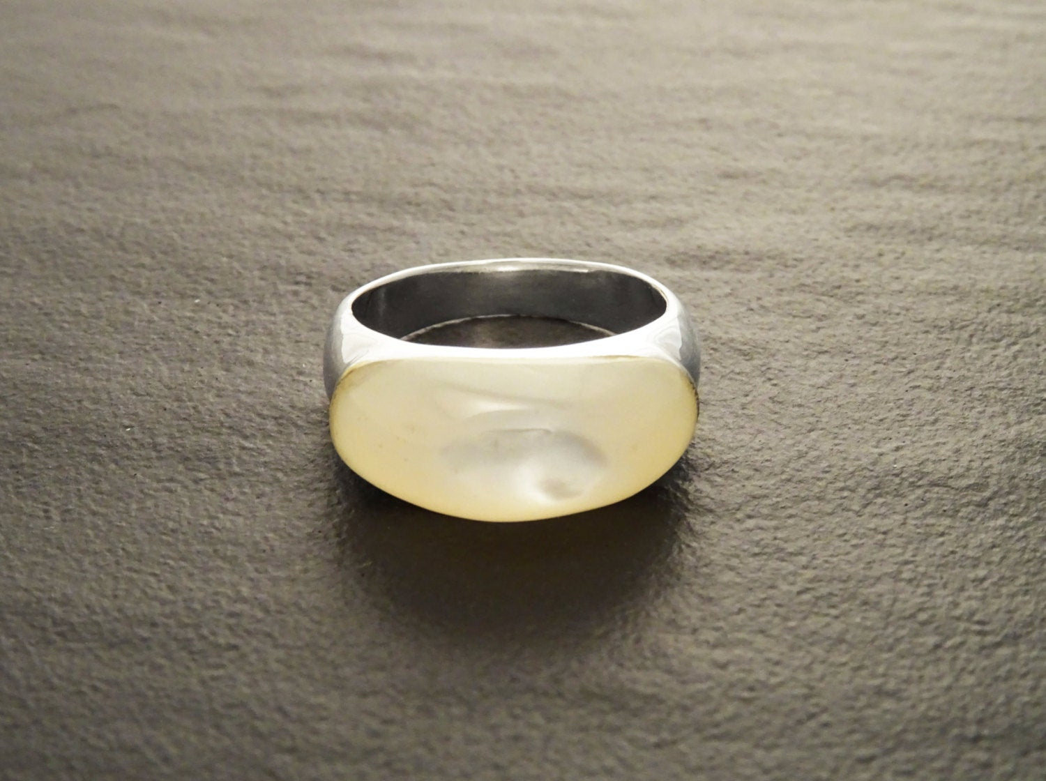 White Stone Ring, Sterling Silver, Mother of Pearl Shell, Domed Stone Ring, Dome Ring, Horizontal Ring, Woman Modern Jewelry