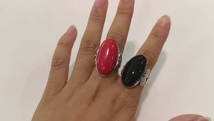 Black Onyx Sterling Silver Ring, Vintage Art Deco Spiral Design