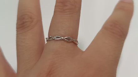 Celtic Braided Ring, Triskele of Spirals, Sterling Silver, Infinity Irish Promise Wedding Band, Love and Fertility, Saint Patrick's day Gift